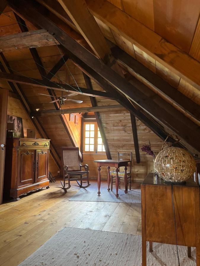 Habitation La Reine Du Camp Chambres D'Hotes Saint-Claude Dış mekan fotoğraf
